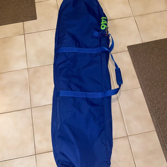 Burton 146 Blue and Green Snowboard Bag - Picture 2 of 5
